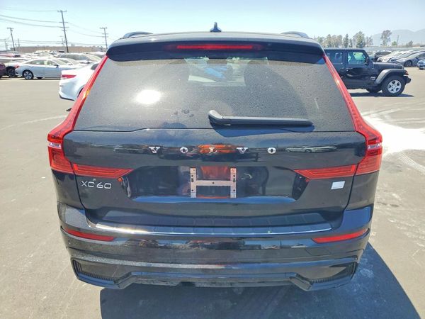 2024 VOLVO XC60 Core