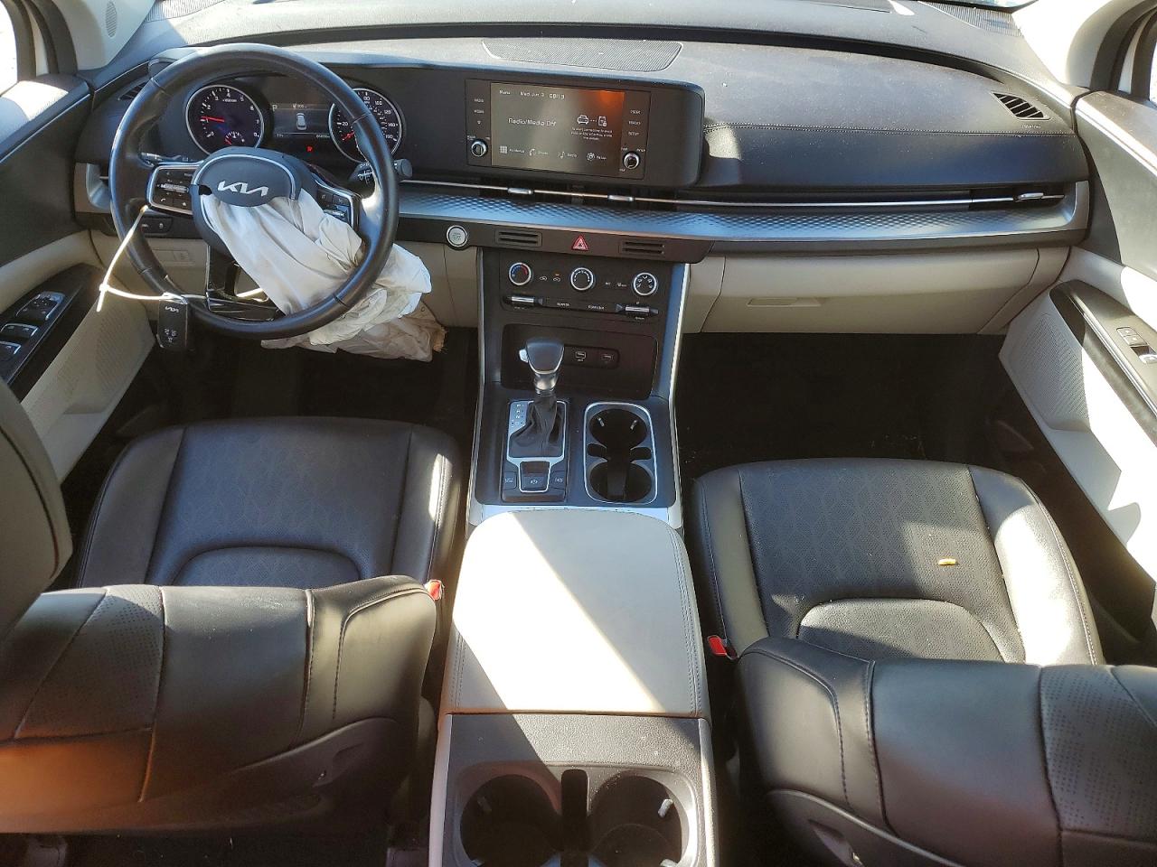 2023 KIA CARNIVAL LX, LX Seat Package