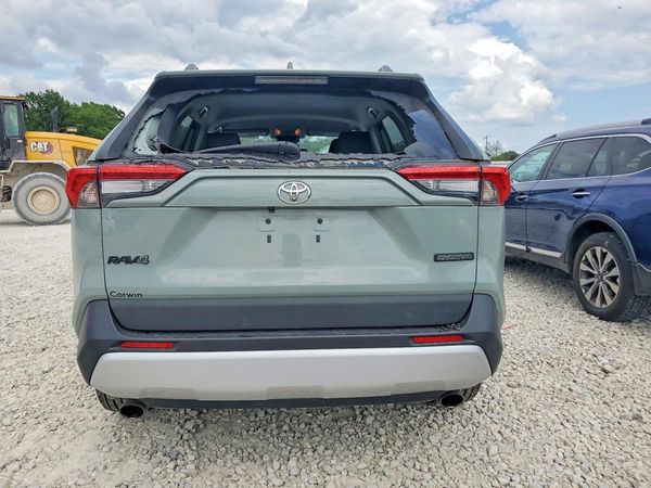 2021 TOYOTA RAV4