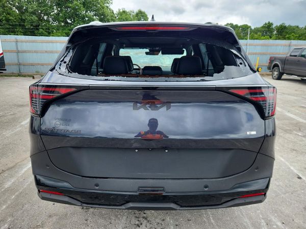 2026 KIA SPORTAGE X-LINE