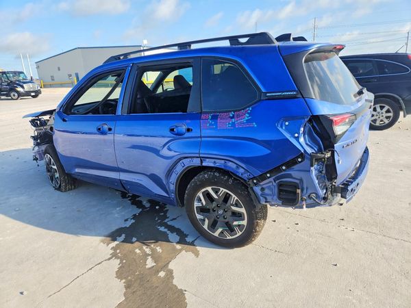 2026 SUBARU FORESTER Premium Base
