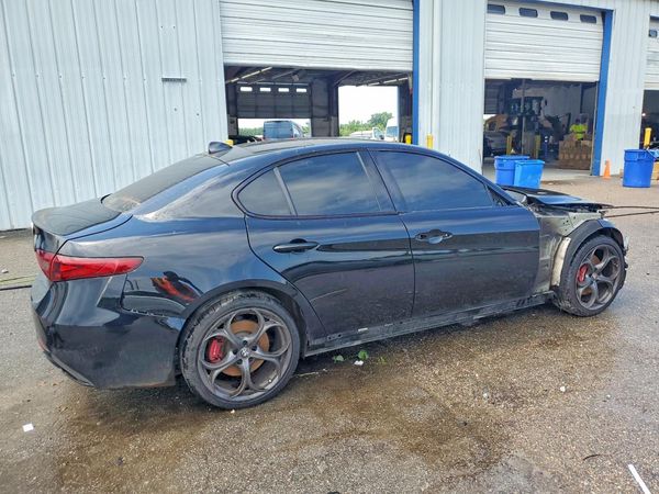 2019 ALFA ROMEO GIULIA AWD