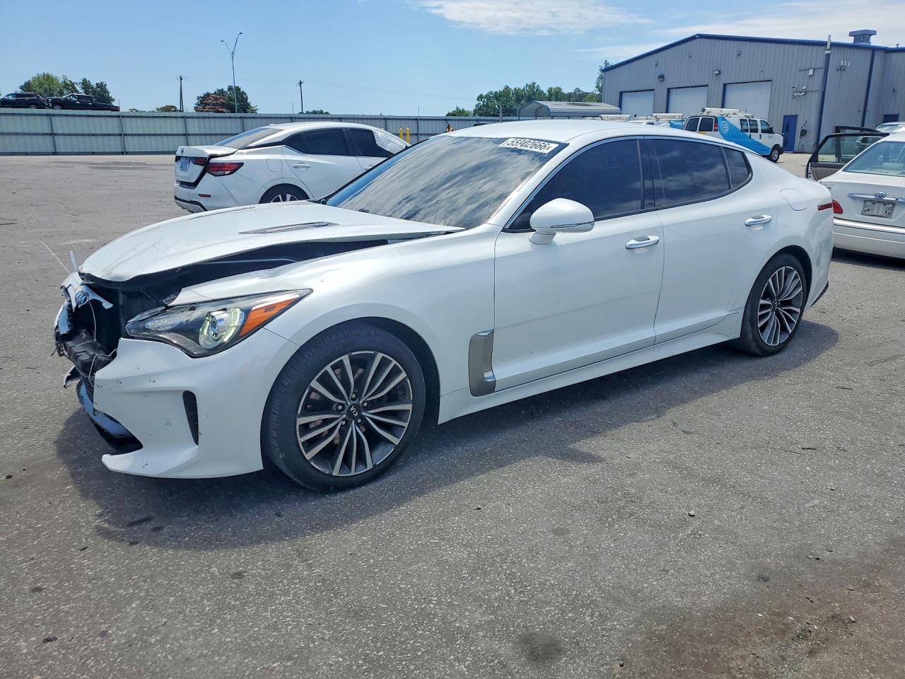 2019 KIA STINGER Base