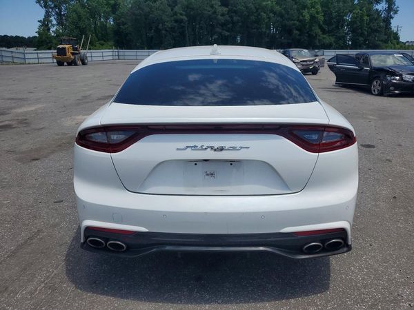2019 KIA STINGER Base