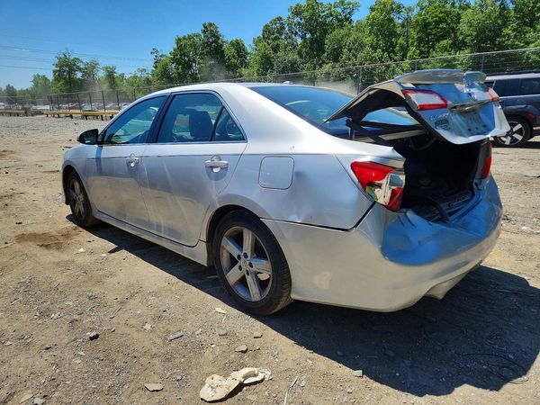 2014 TOYOTA CAMRY