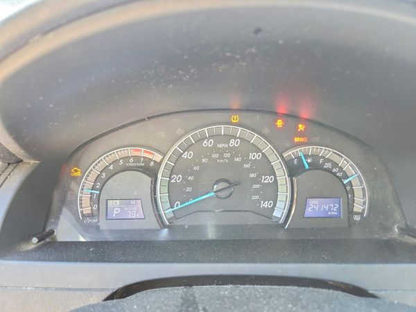 2014 TOYOTA CAMRY