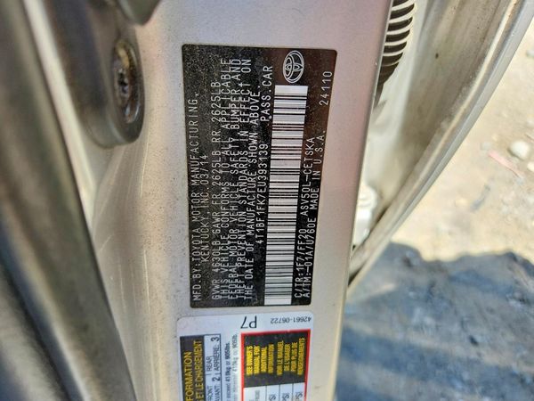 2014 TOYOTA CAMRY
