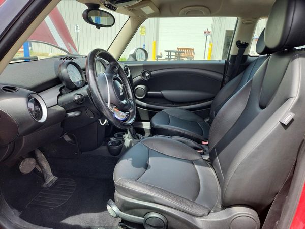 2013 MINI COOPER