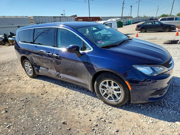 2017 CHRYSLER PACIFICA