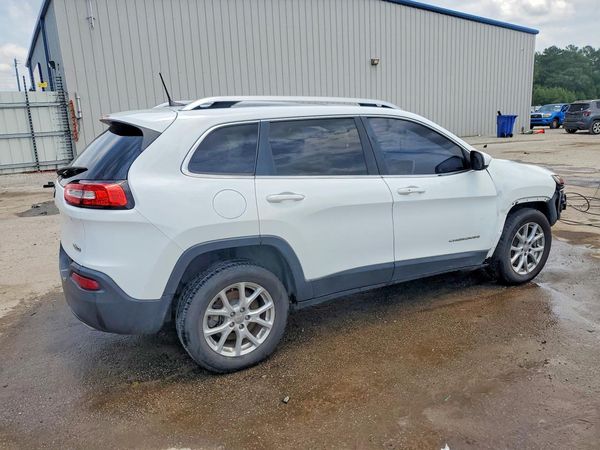 2017 JEEP CHEROKEE LATITUDE FWD