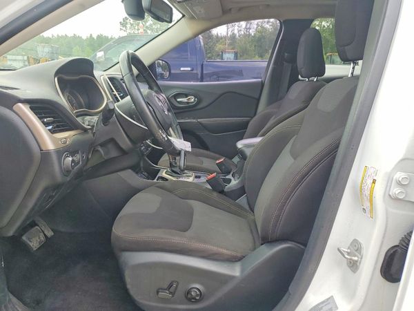 2017 JEEP CHEROKEE LATITUDE FWD