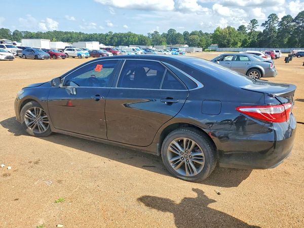 2016 TOYOTA CAMRY