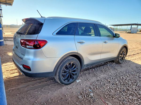 2020 KIA SORENTO EX, S