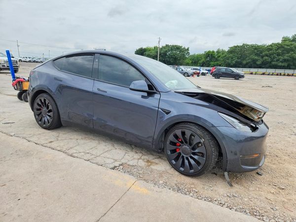2023 TESLA MODEL Y