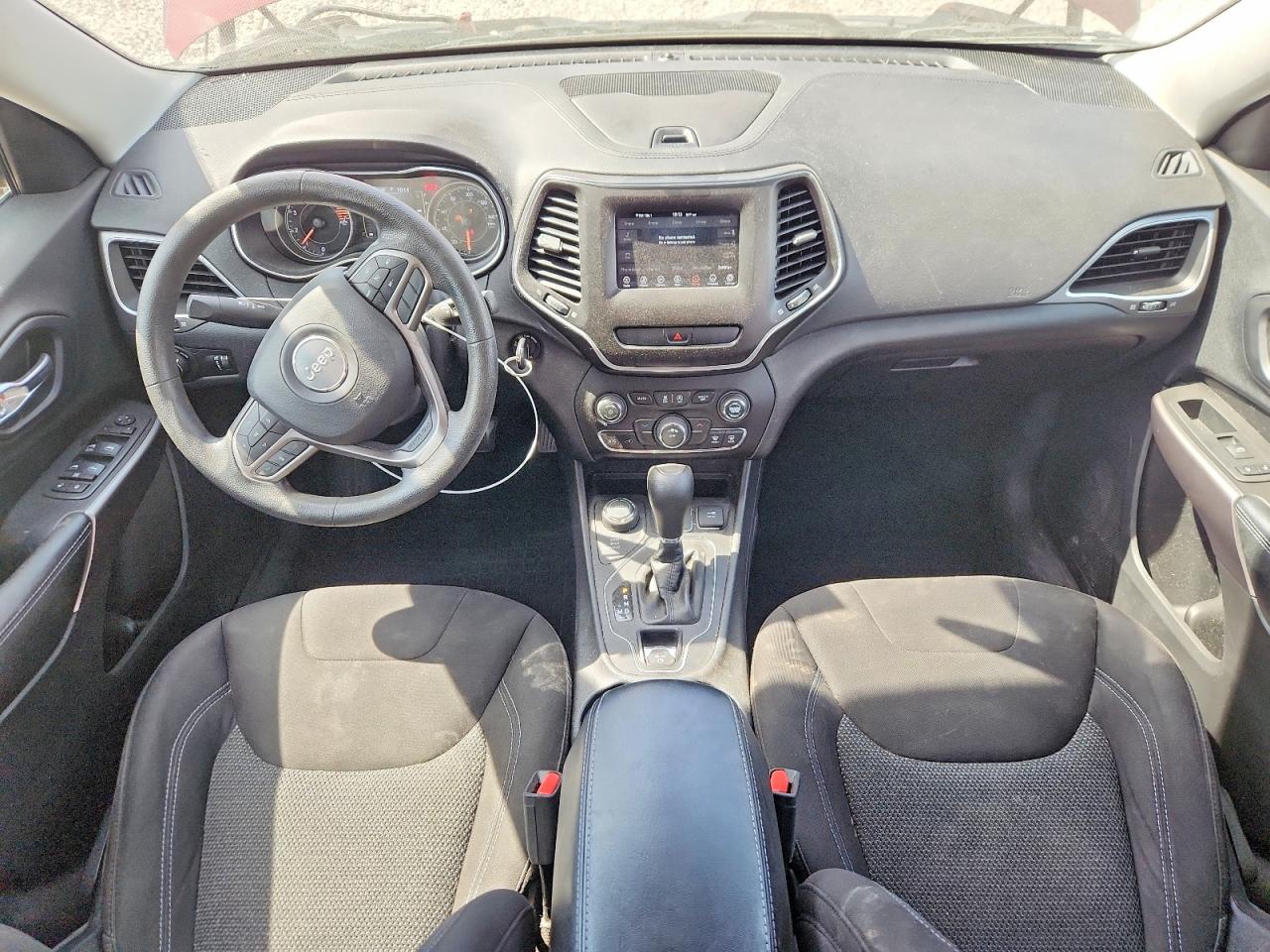 2019 JEEP CHEROKEE LATITUDE 4X4
