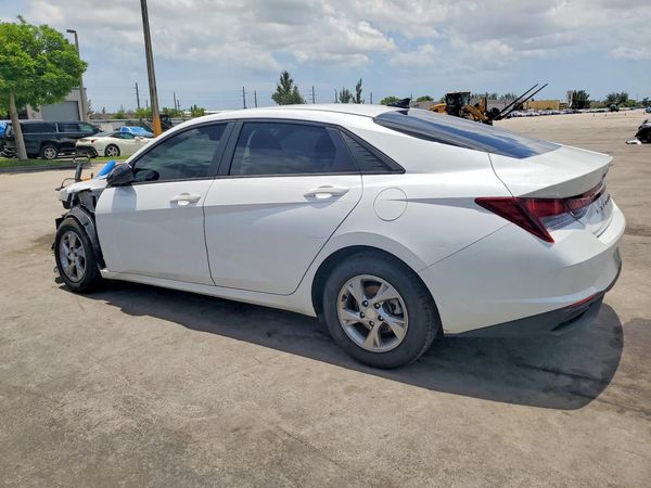 2021 HYUNDAI ELANTRA SE