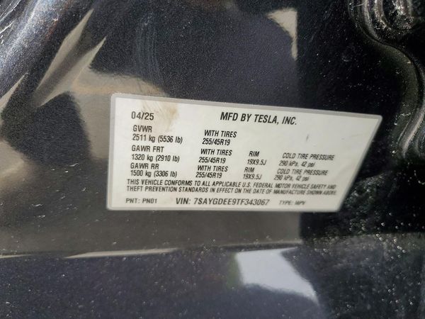 2026 TESLA MODEL Y