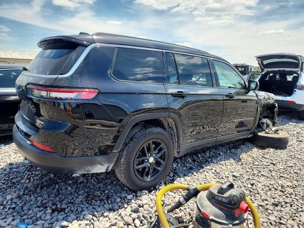 2022 JEEP GRAND CHEROKEE L LAREDO 4X4