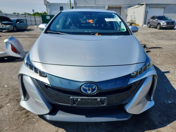 2020 TOYOTA PRIUS