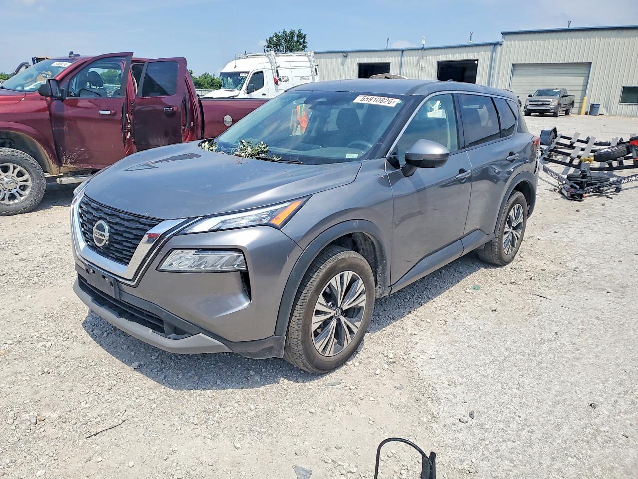 2021 NISSAN ROGUE SV — Front 3/4