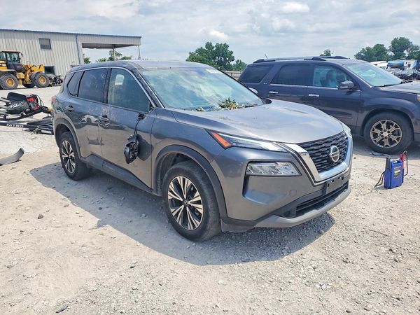 2021 NISSAN ROGUE SV — Passenger 3/4