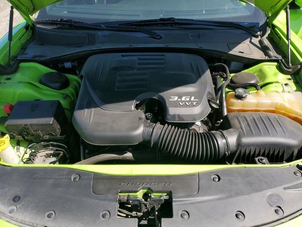 2019 DODGE CHARGER SXT