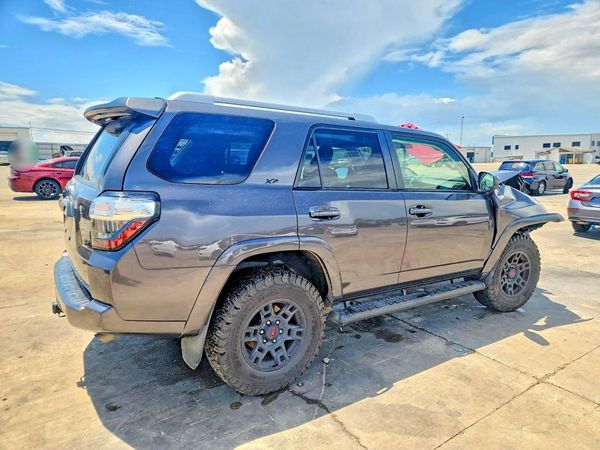 2018 TOYOTA 4RUNNER