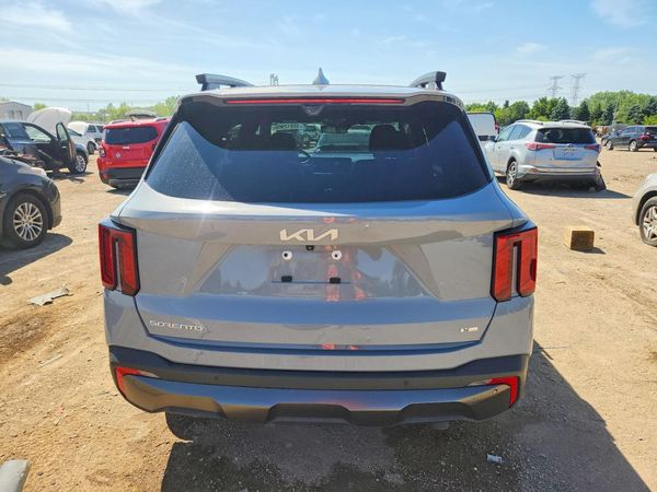 2024 KIA SORENTO