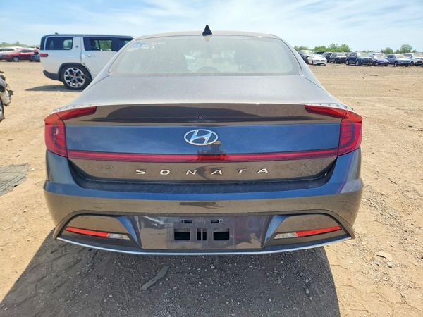 2022 HYUNDAI SONATA SE