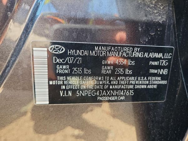 2022 HYUNDAI SONATA SE