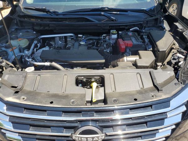 2025 NISSAN ROGUE S — Engine bay