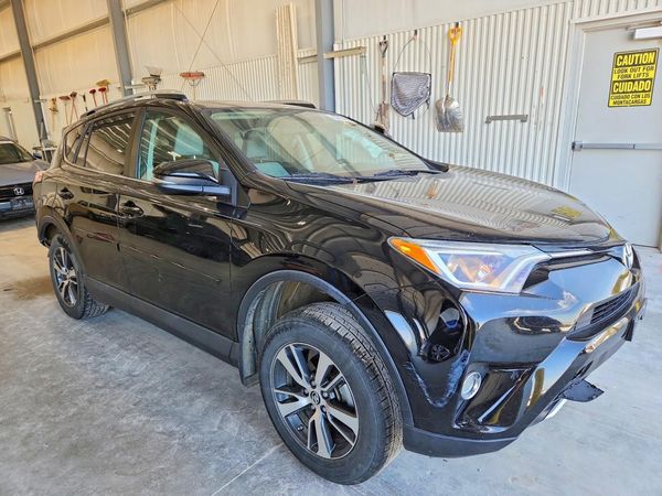 2016 TOYOTA RAV4 XLE (M Grade)