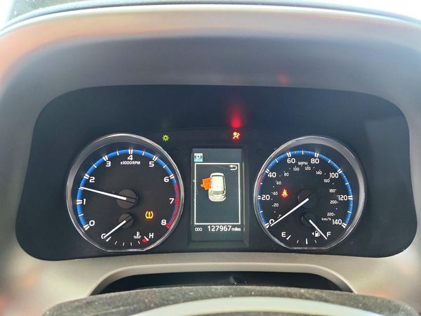 2016 TOYOTA RAV4 XLE (M Grade)