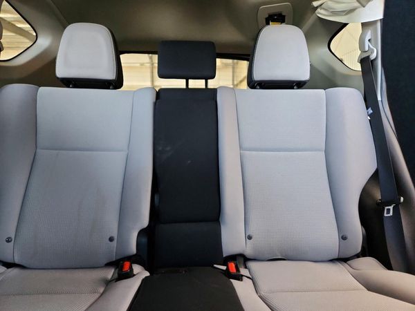 2016 TOYOTA RAV4 XLE (M Grade)