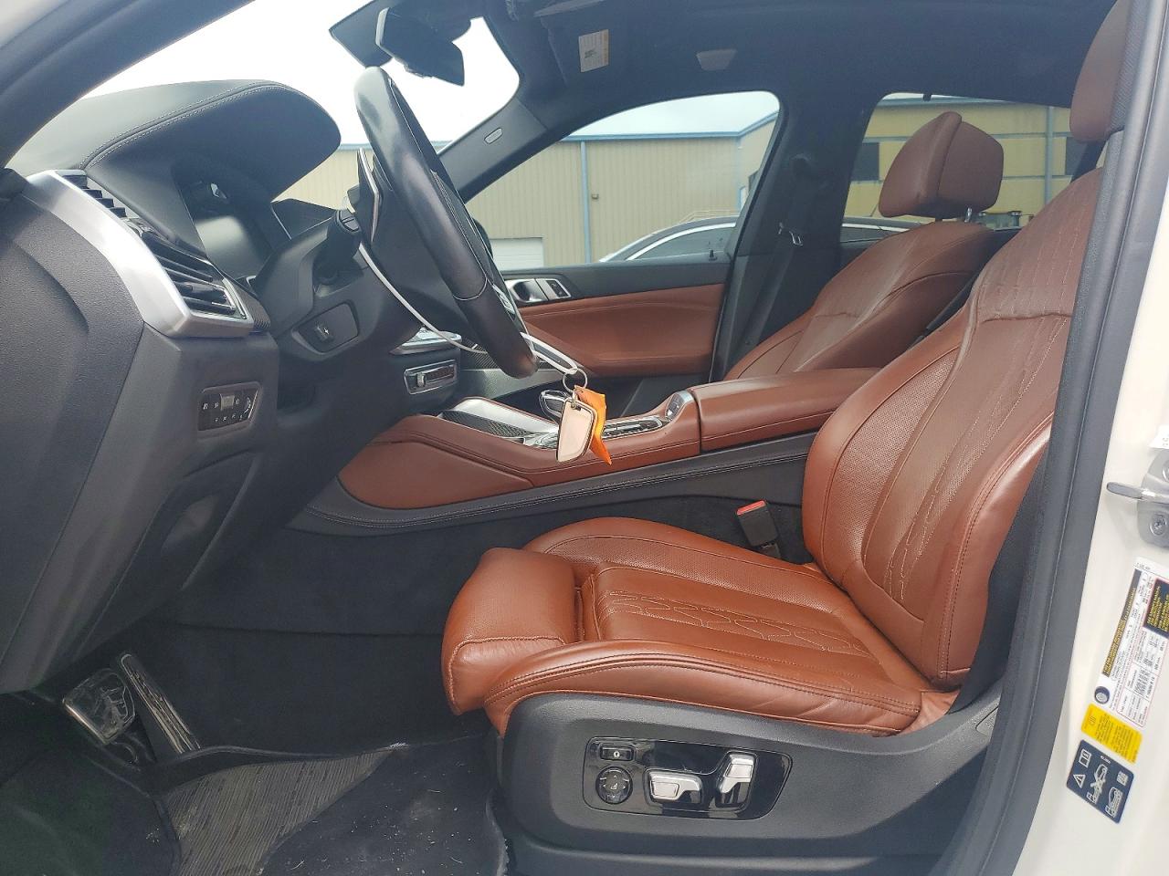 2021 BMW X6 M50i