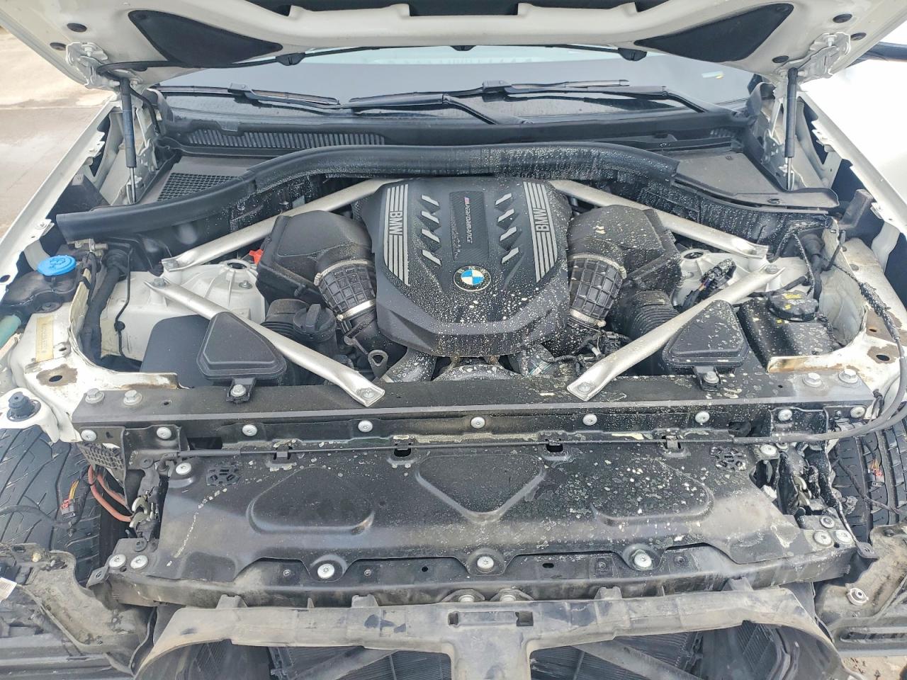2021 BMW X6 M50i