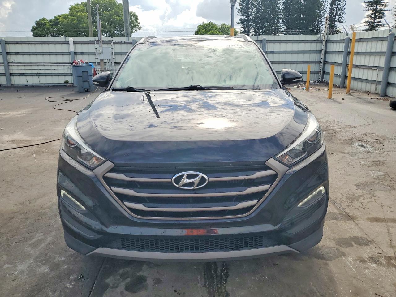 2016 HYUNDAI TUCSON