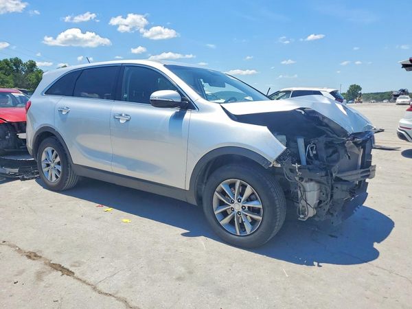 2018 KIA SORENTO L, LX