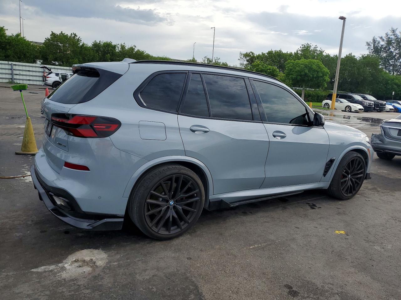 2025 BMW X5