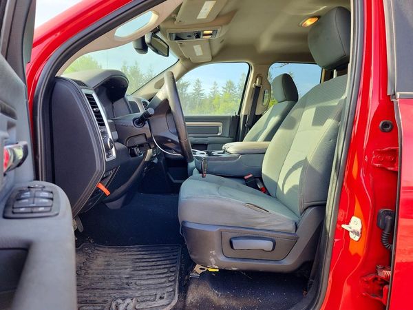 2017 RAM 1500 SLT