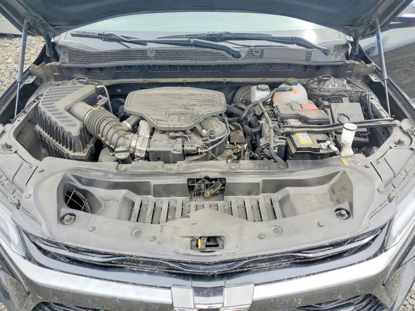 2025 CHEVROLET BLAZER RS — Engine bay