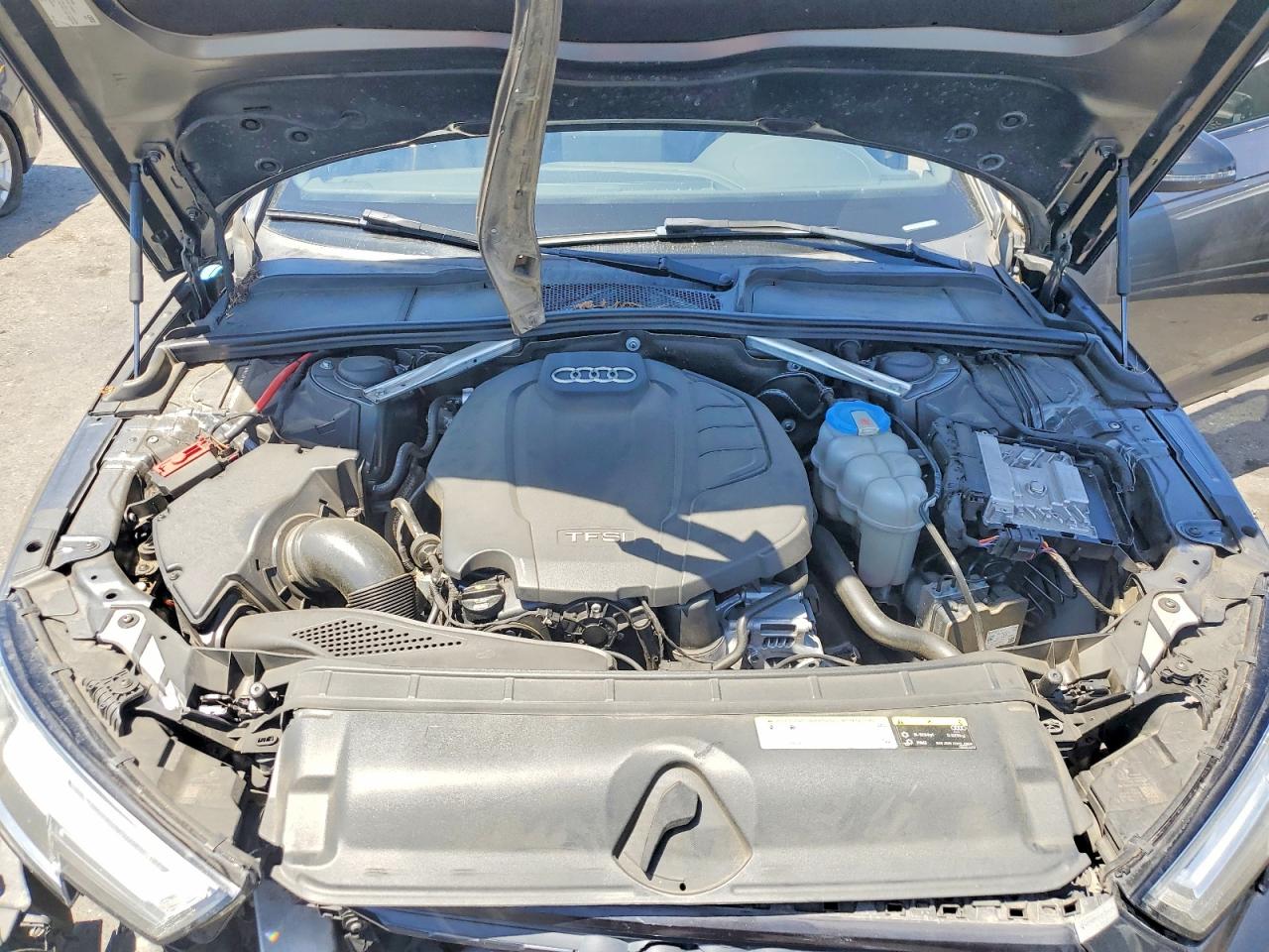 2019 AUDI A4 quattro Premium Plus
