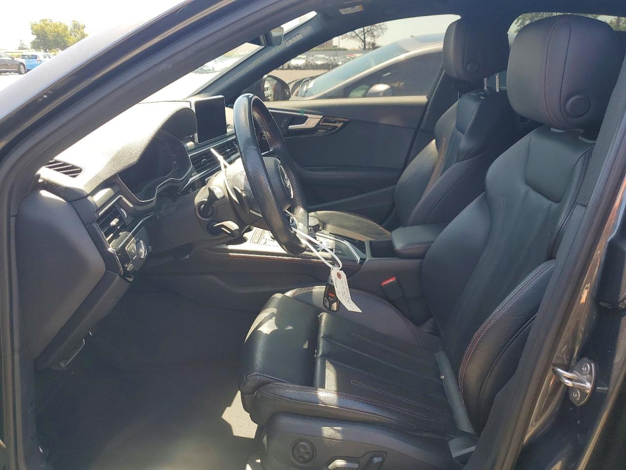 2019 AUDI A4 quattro Premium Plus