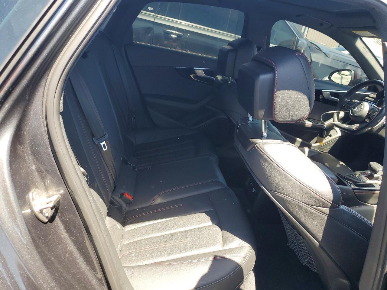 2019 AUDI A4 quattro Premium Plus