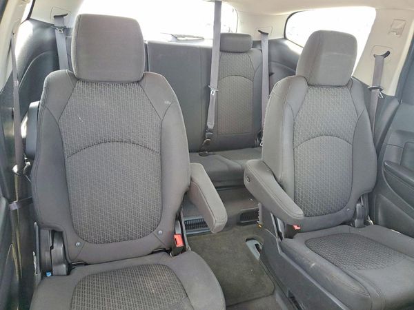 2012 CHEVROLET TRAVERSE LT — SUVN