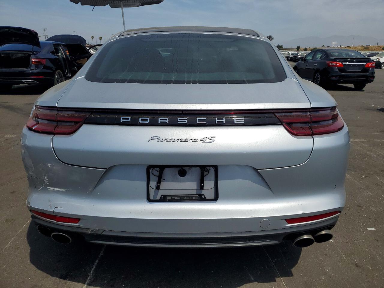 2017 PORSCHE PANAMERA S, 4S