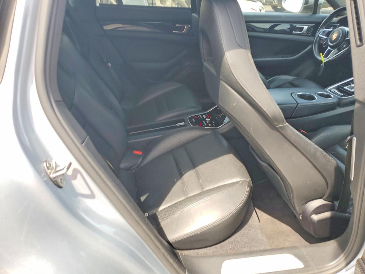 2017 PORSCHE PANAMERA S, 4S