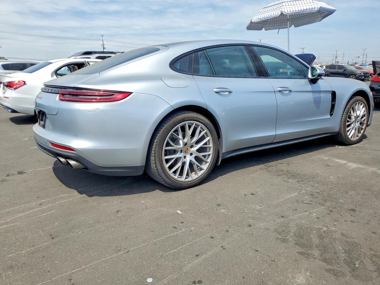 2017 PORSCHE PANAMERA S, 4S