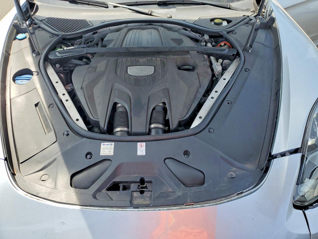 2017 PORSCHE PANAMERA S, 4S
