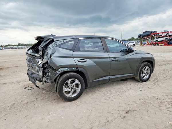 2023 HYUNDAI TUCSON SE